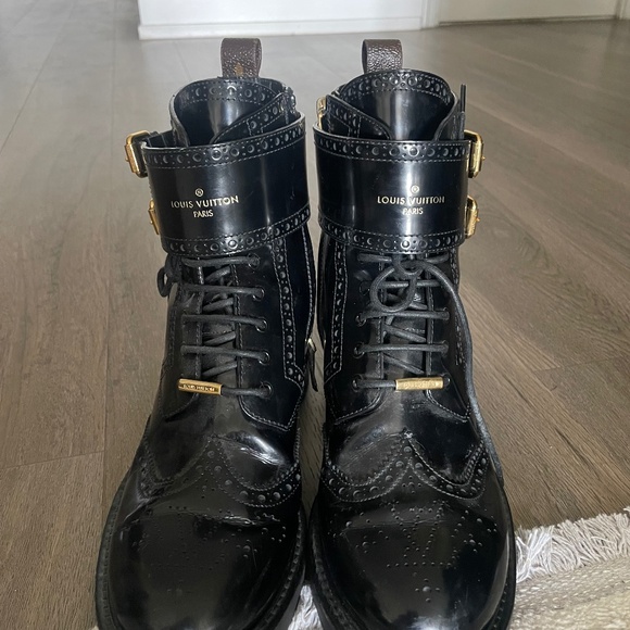 Louis Vuitton boots - Picture 1 of 7